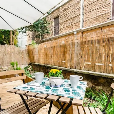 Leonidas House *